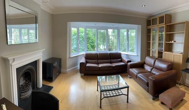 Main image of property: Hendon Lane, London, N3 3PR