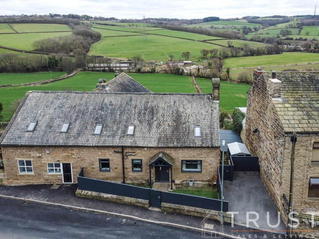 5 bedroom cottage for sale in Edge Road, Dewsbury, WF12