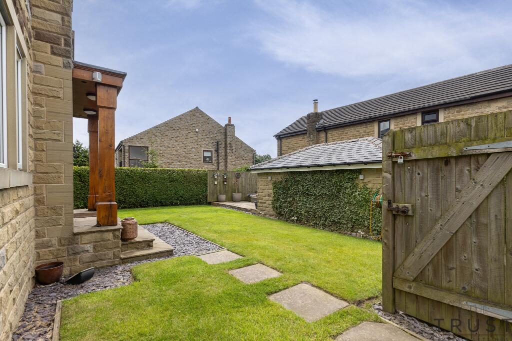 Additional property image - Bradford Road, Birkenshaw