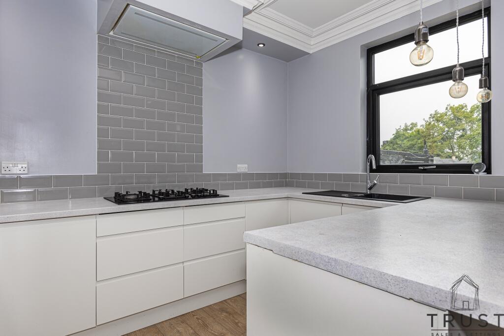 Additional property image - Halifax Road, Hartshead Moor, Cleckheaton