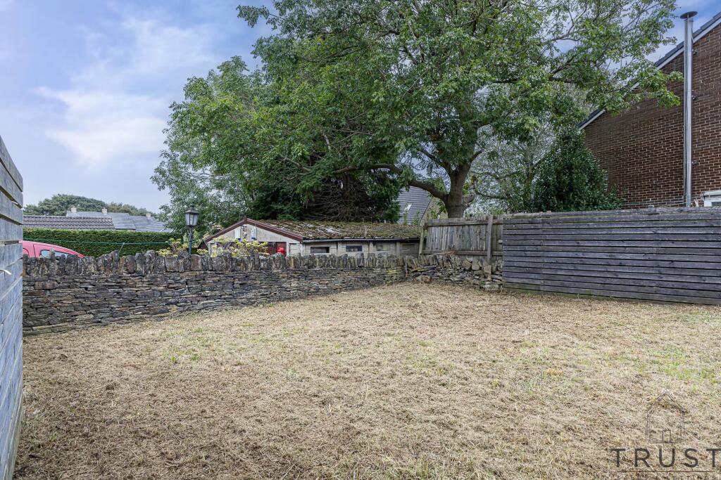 Additional property image - Halifax Road, Hartshead Moor, Cleckheaton