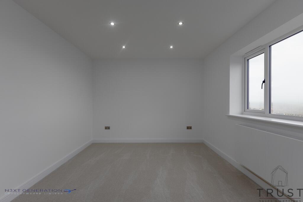Additional property image - Hillside View, Drighlington