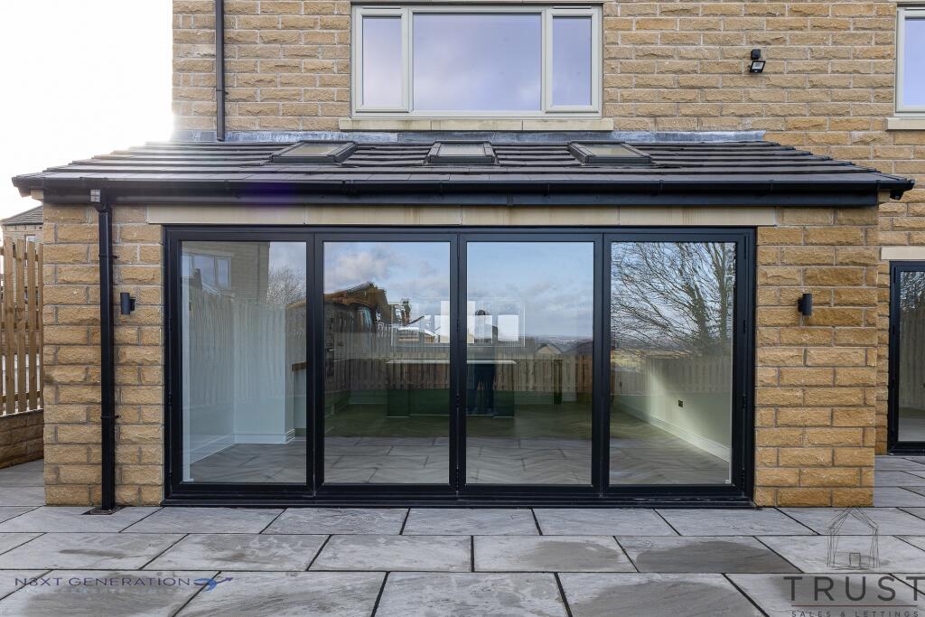 Additional property image - Hillside View, Drighlington