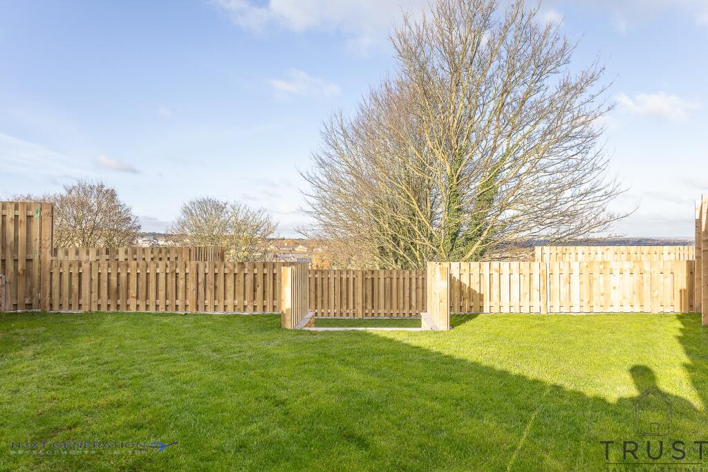 Additional property image - Hillside View, Drighlington