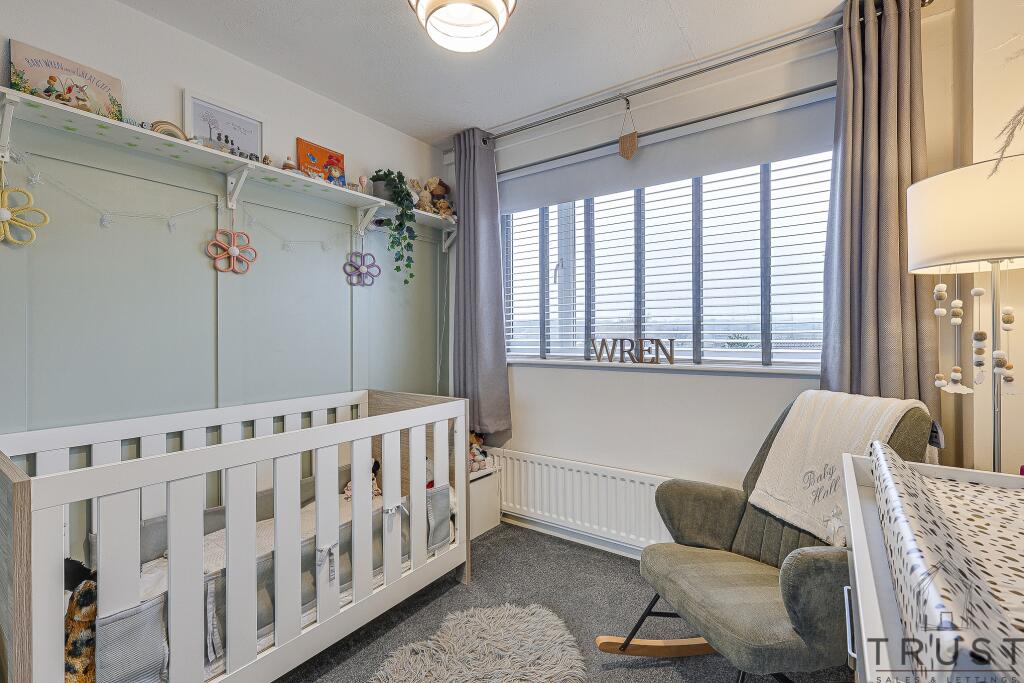 Additional property image - Links Avenue, Cleckheaton