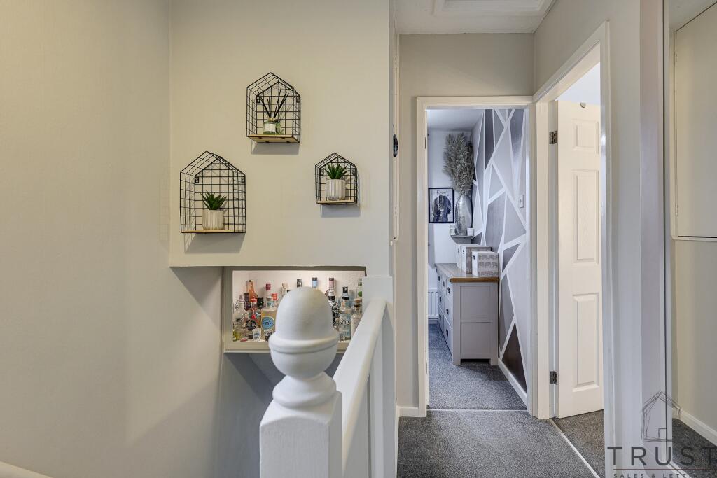 Additional property image - Links Avenue, Cleckheaton