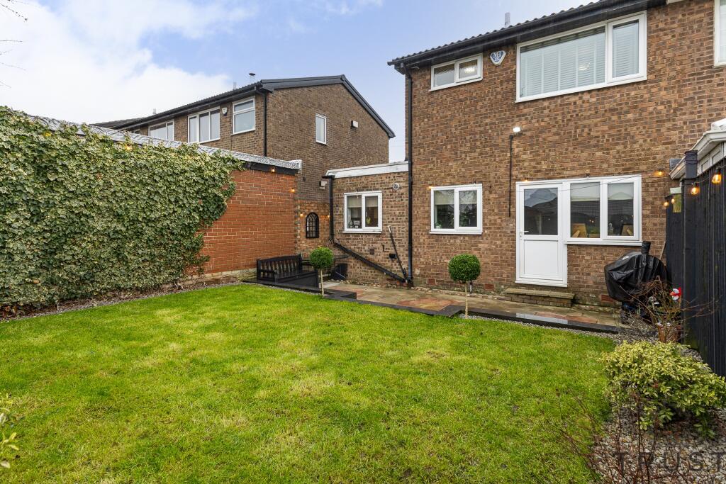 Additional property image - Links Avenue, Cleckheaton
