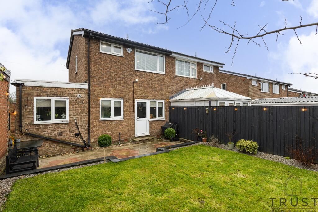 Additional property image - Links Avenue, Cleckheaton