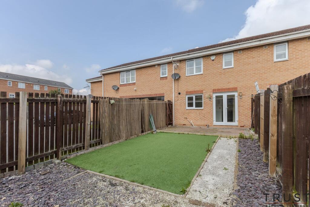 Additional property image - Manor Park Road, Cleckheaton