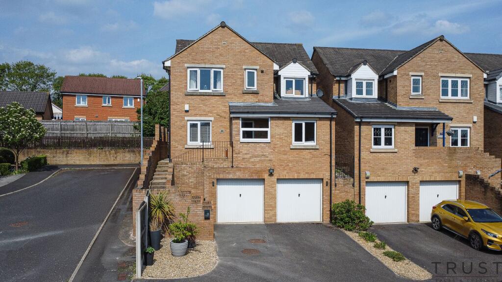 Main image of property: Bream Avenue, Cleckheaton, BD19