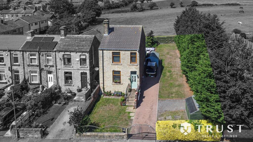 Main image of property: Quarryfields, Mirfield, WF14