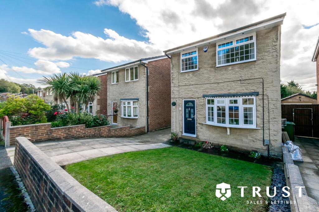 Main image of property: Lowcliff Walk, Heckmondwike, WF16