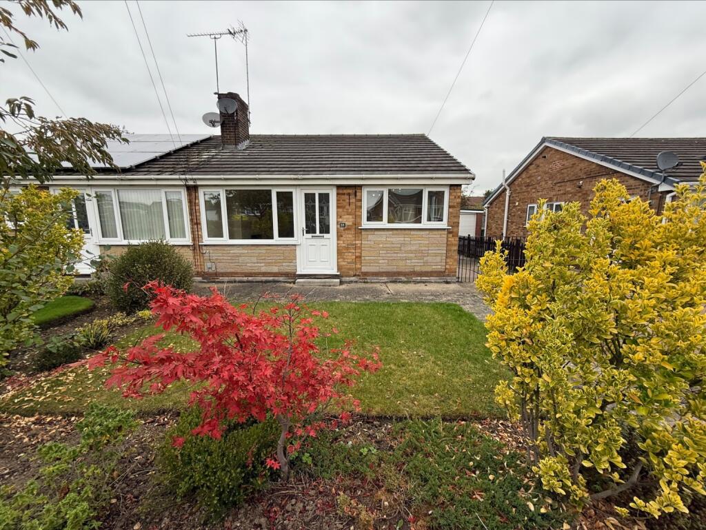 Main image of property: Highland Close, Pontefract, West Yorkshire, WF8