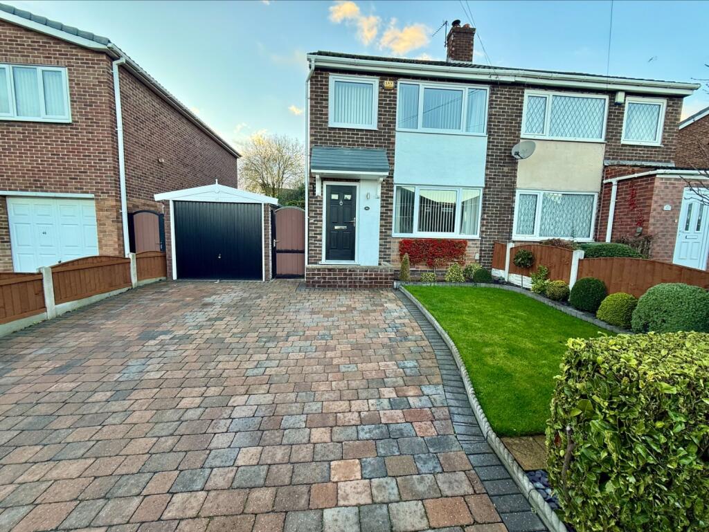 Main image of property: Dulverton Rise, Pontefract, West Yorkshire, WF8