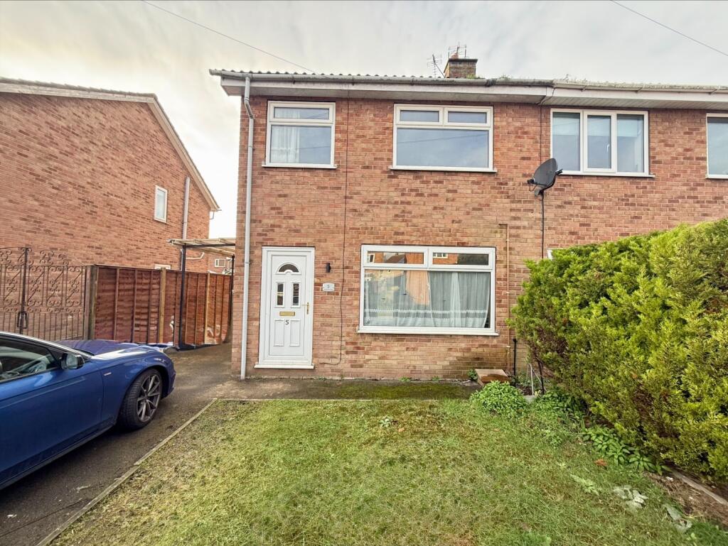 Main image of property: Lingcroft Close, Camblesforth, Selby, North Yorkshire, YO8