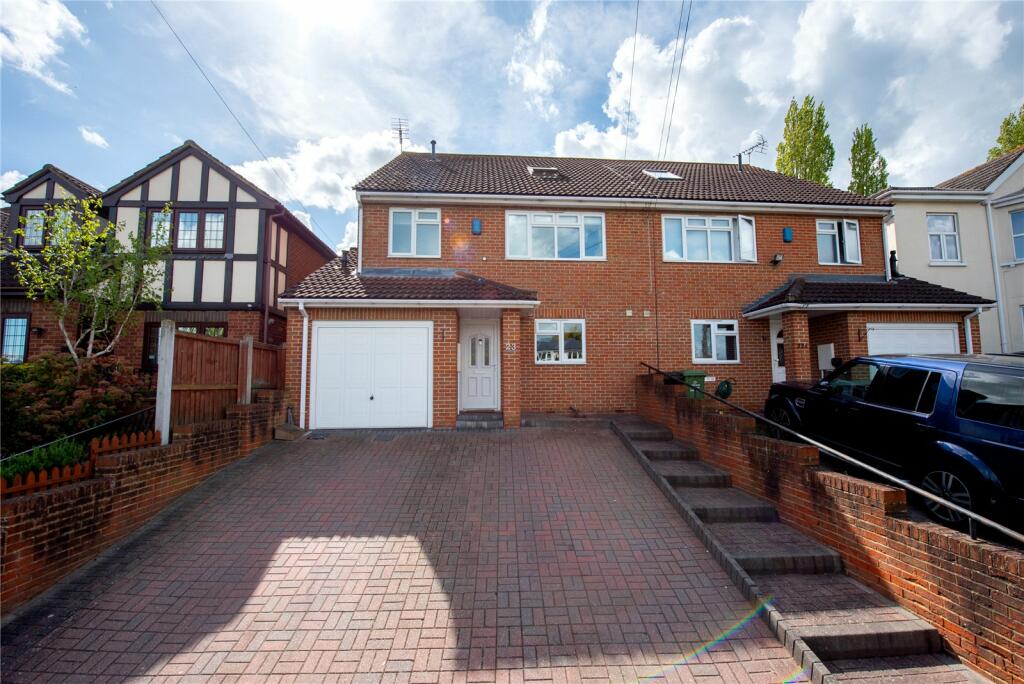 4 bedroom semidetached house for sale in Swan Lane, Wickford, Essex, SS11