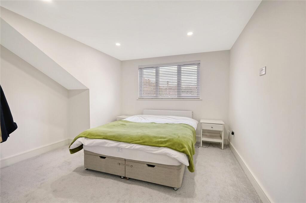 Additional property image - Thynne Road, Billericay, Essex, CM11