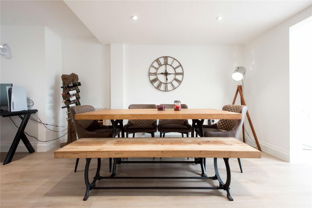 Additional property image - Ivy Barn Lane, Margaretting, Ingatestone, Essex, CM4