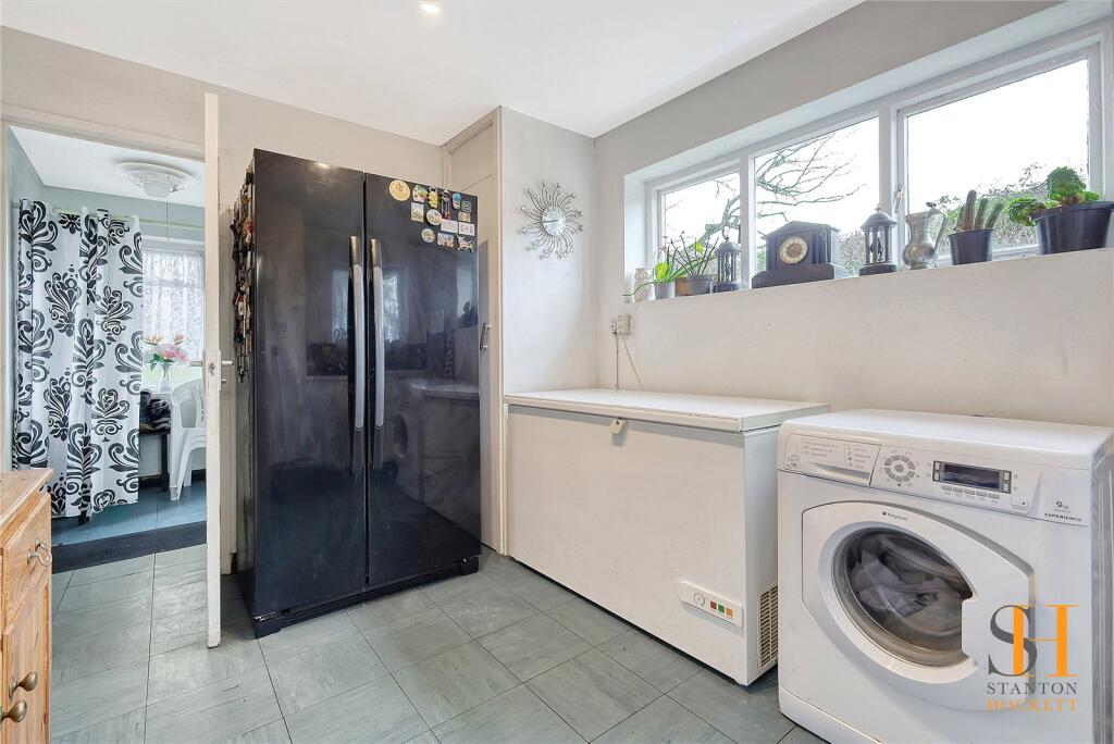 Additional property image - Tile Works Lane, Rettendon Common, Chelmsford, Essex, CM3