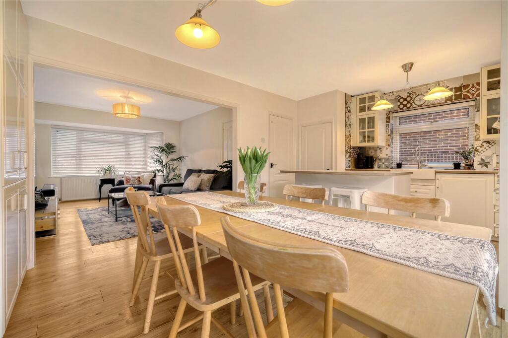 Additional property image - Hillside Road, Billericay, Essex, CM11