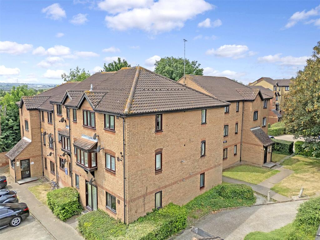 Main image of property: Linnet Way, Purfleet-on-Thames, Essex, RM19