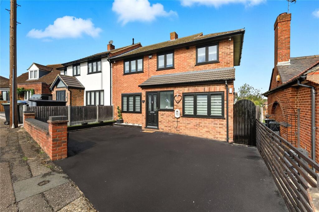 Main image of property: Paternoster Close, Waltham Abbey, Essex, EN9