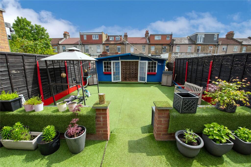 Main image of property: South Park Drive, Ilford, IG3