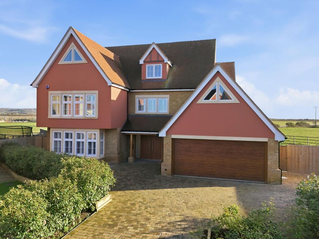 Main image of property: Doesgate Lane, Bulphan, RM14