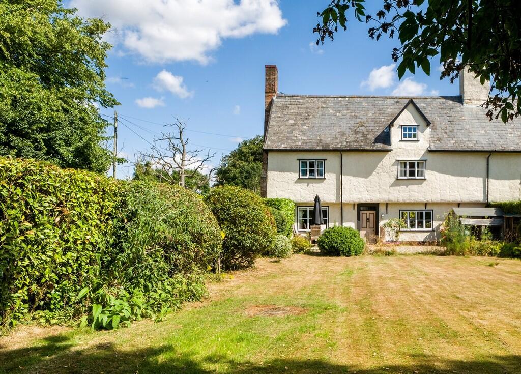 Main image of property: Hoxne