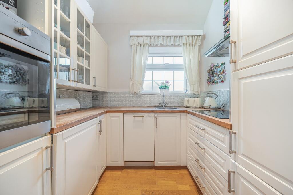 Additional property image - Brook Lane, Bexley, Kent, DA5