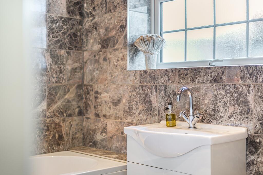 Additional property image - Brook Lane, Bexley, Kent, DA5