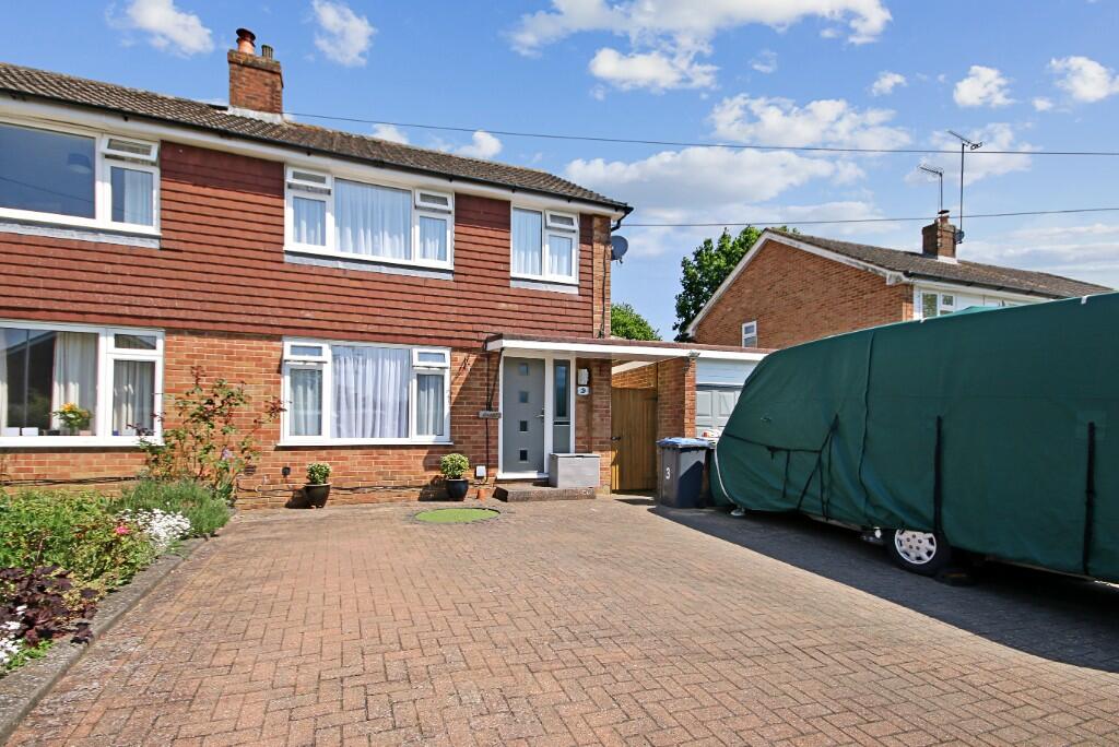 3 bedroom semidetached house for sale in Keats Place, East Grinstead