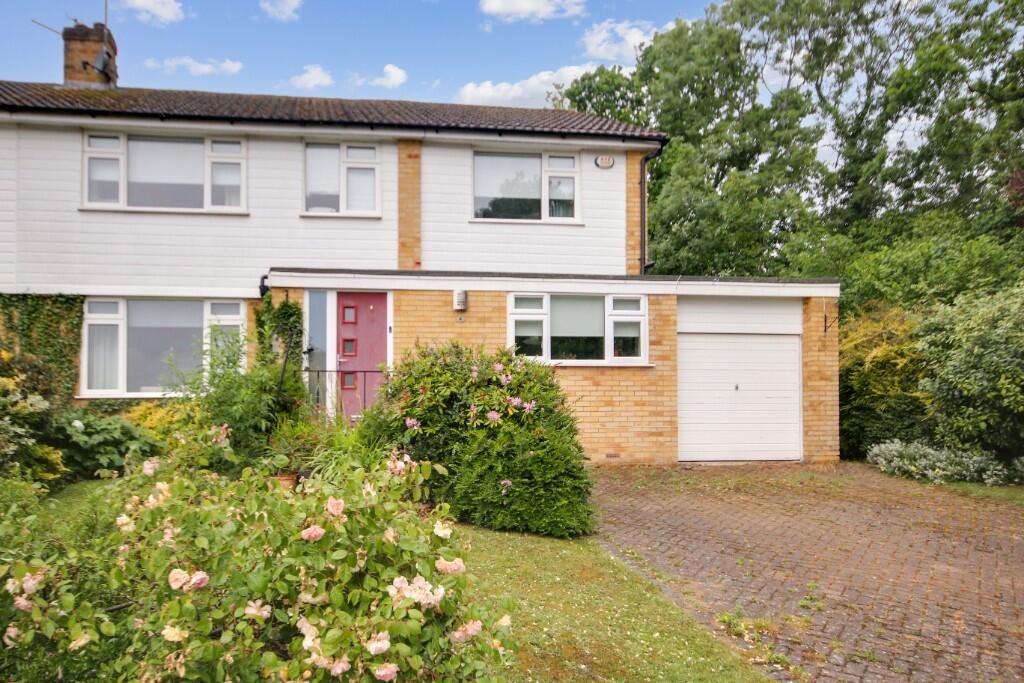 5 bedroom semi-detached house