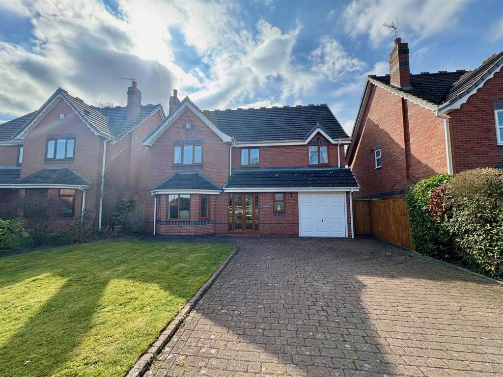 Main image of property: Lingmoor, School Close, Wolverhampton