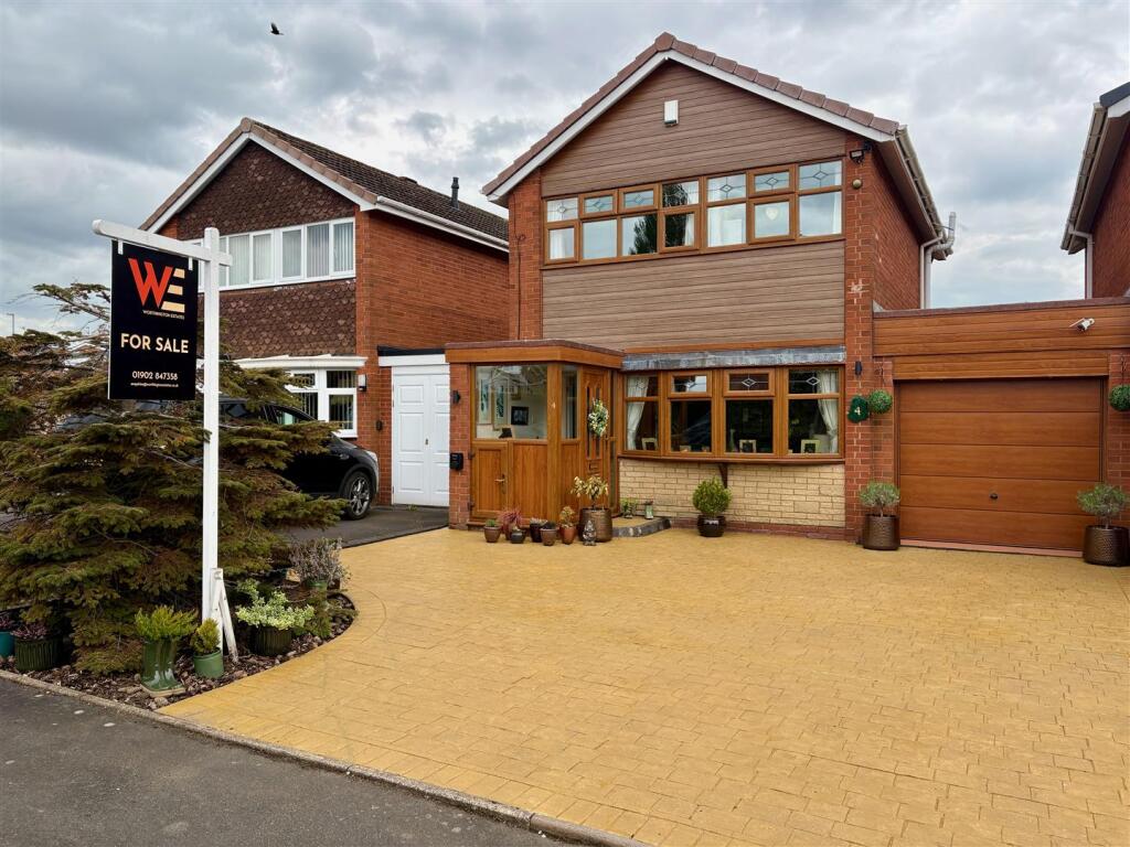 Main image of property: 4 Reeves Gardens, Codsall, Wolverhampton