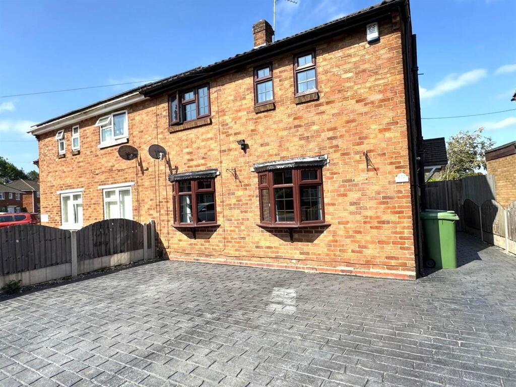 Main image of property: Kenilworth Crescent, Parkfields, Wolverhampton, WV4 6SH