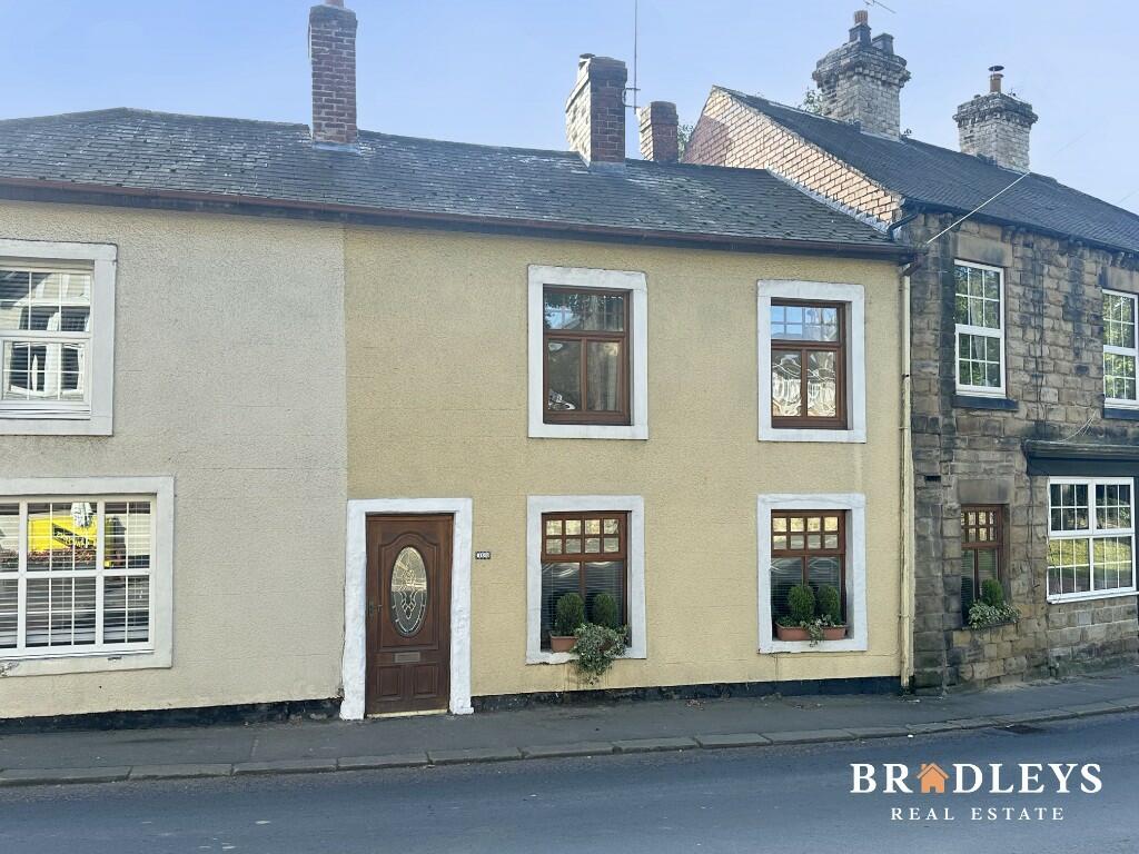 3 bedroom terraced house for sale in Pontefract Road, High Ackworth, WF7