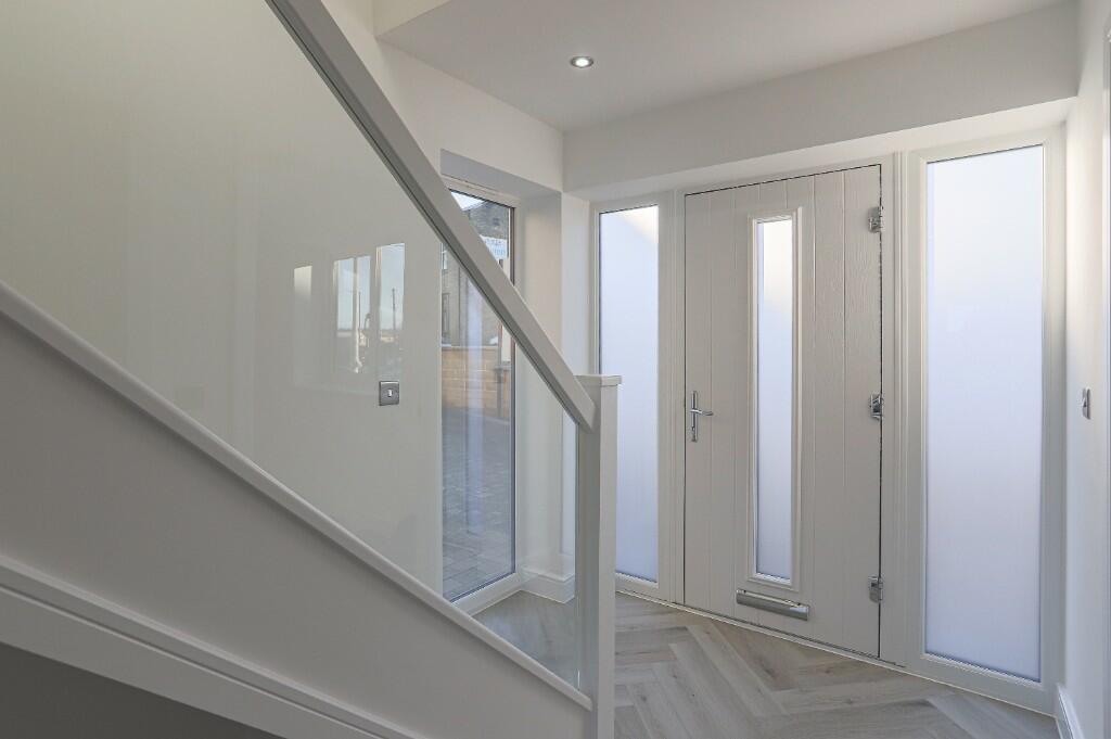 Additional property image - Hillside View, Drighlington