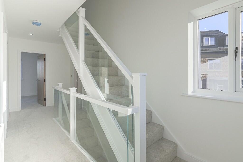 Additional property image - Hillside View, Drighlington
