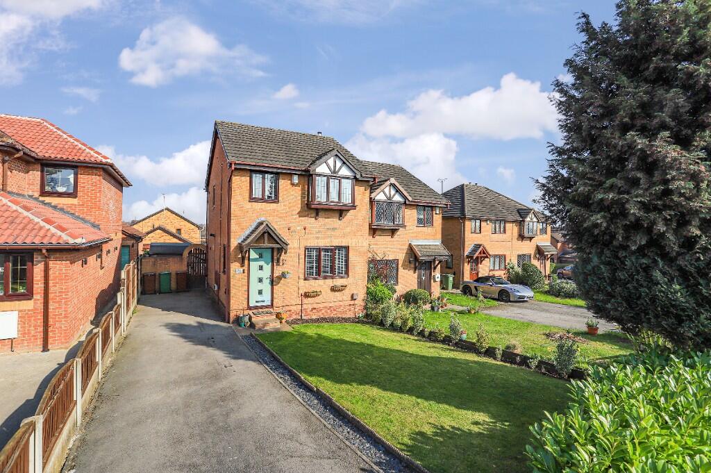 Main image of property: Stumpcross Way, Pontefract, West Yorkshire, WF8