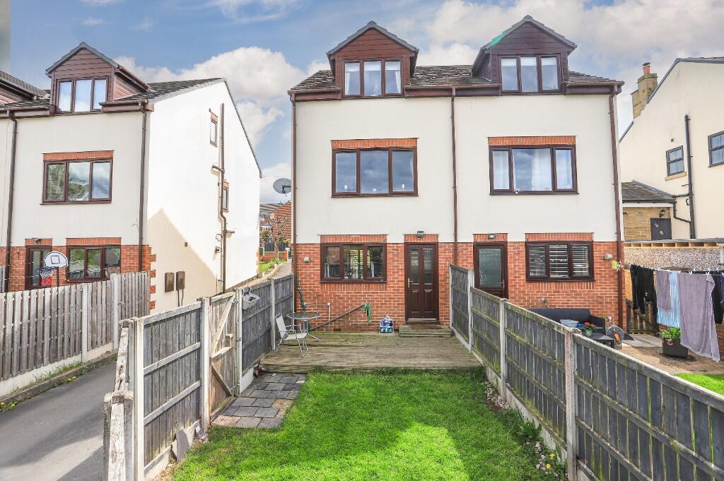 Main image of property: Denby Dale Road West, Wakefield, West Yorkshire, WF4