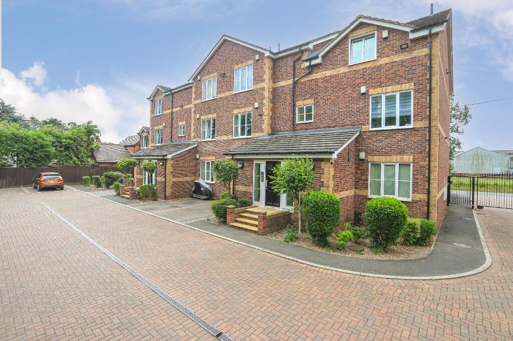 Main image of property: Waterfront, Marsh Lane, Knottingley, West Yorkshire, WF11