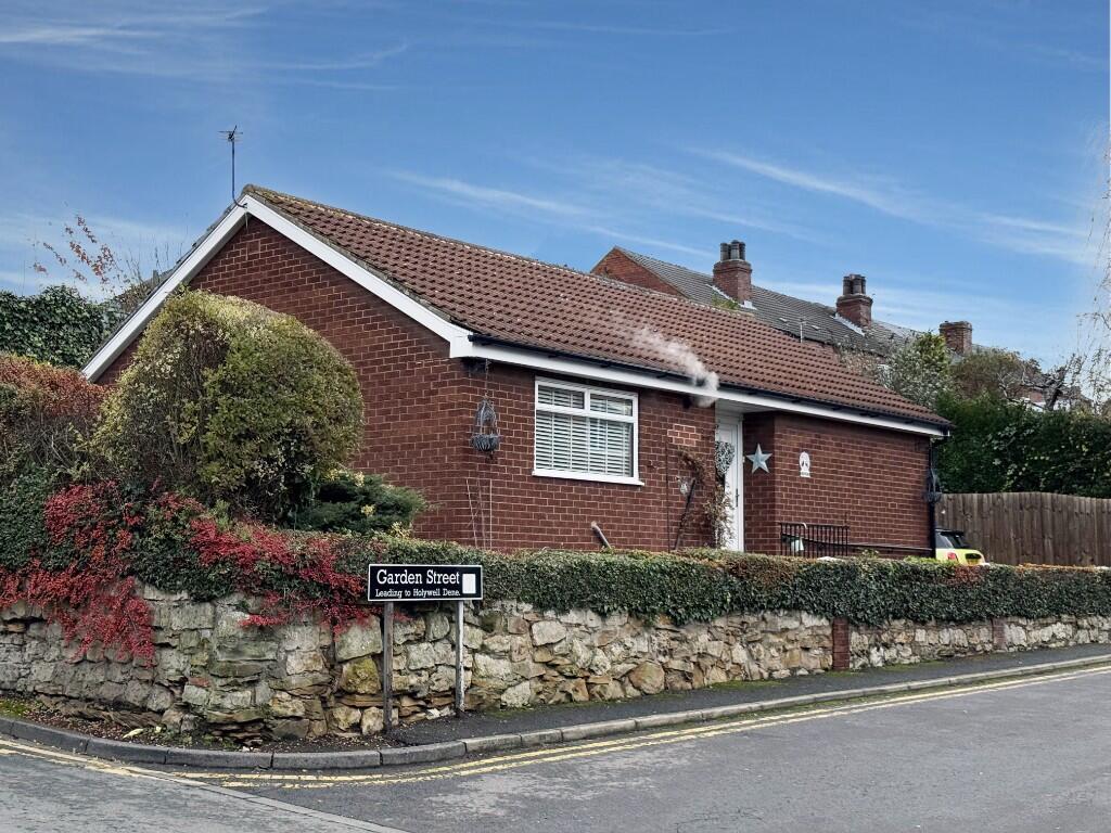 Main image of property: Lisian, Rock Hill, Castleford, West Yorkshire, WF10