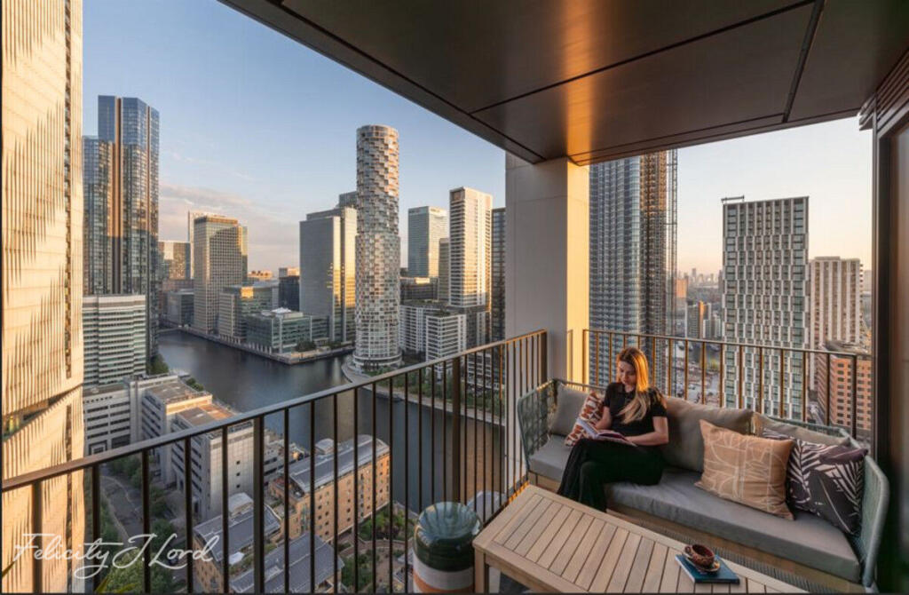 Main image of property: Landmark Square, London