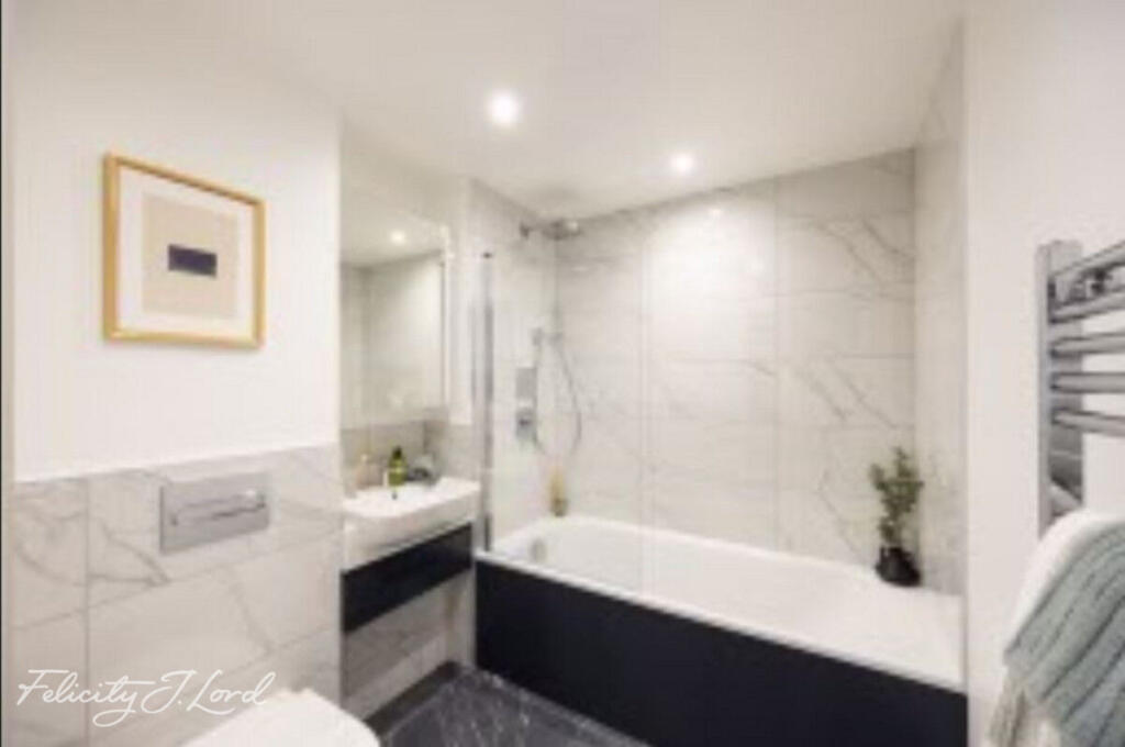 Main image of property: Landmark Square, London