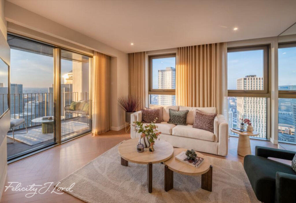 Main image of property: Landmark Square, London