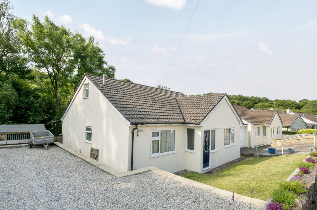 Main image of property: Stonepark Crescent, Ashburton, Newton Abbot, Devon