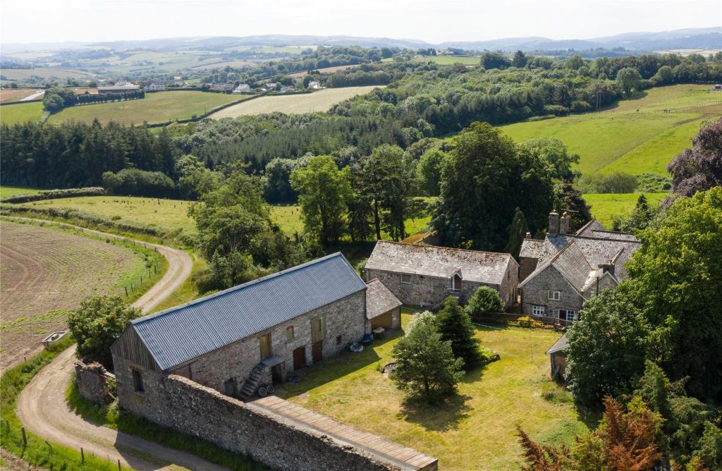 6 bedroom detached house for sale in Whiddon Down, Dartmoor Outskirts