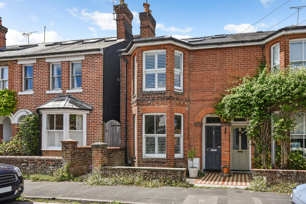 3 bedroom end of terrace house for sale in Egbert Road, Hyde