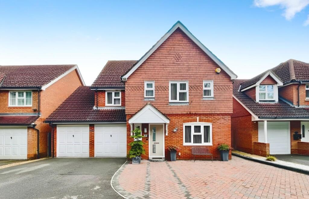 Main image of property: Park Farm, Kingsnorth